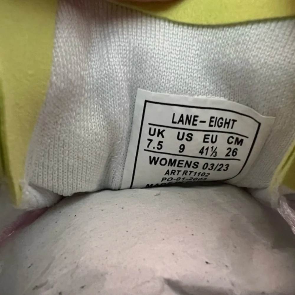 Lane Eight Relay Trainer running shoe training sneakers‎ color keylime size 9